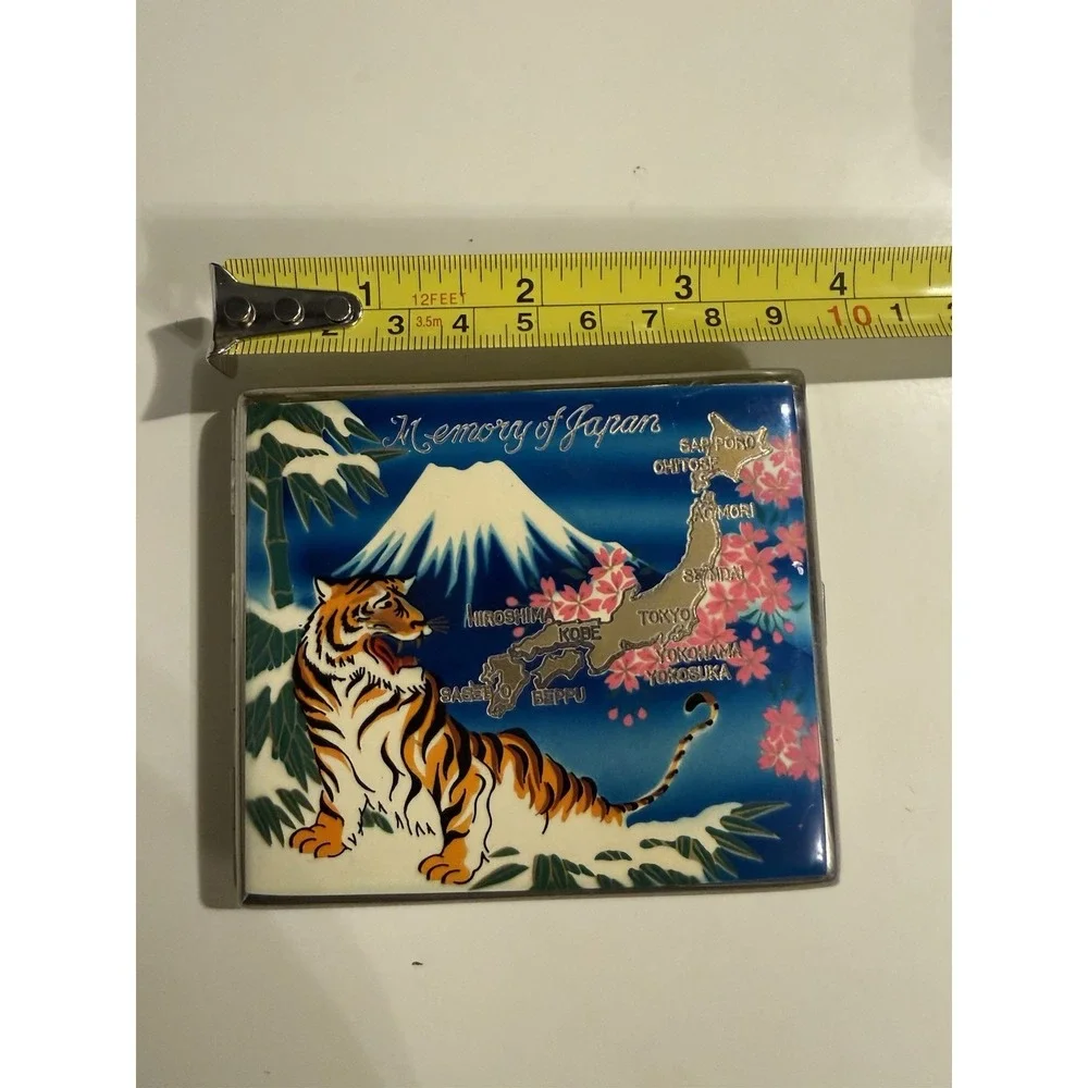 RARE Memory of Japan Vintage Cigarette Case w/ Attached Lighter Tiger Mt Fuji
